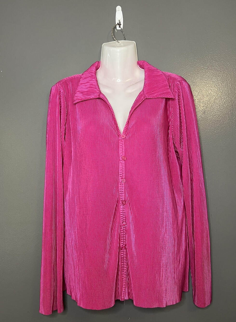 Cyrus Shirt Womens Medium Pink Pleated Button Front Long Sleeve Crinkle Blouse